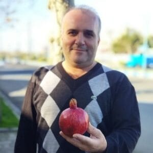 بیوگرافی رامین میکائیلی خواننده 