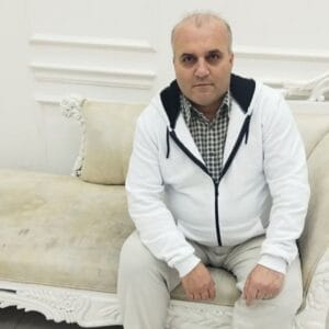 بیوگرافی رامین میکائیلی خواننده