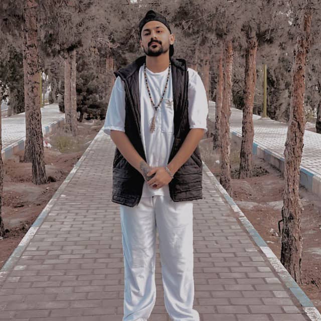 درباره عرفان فیروزی